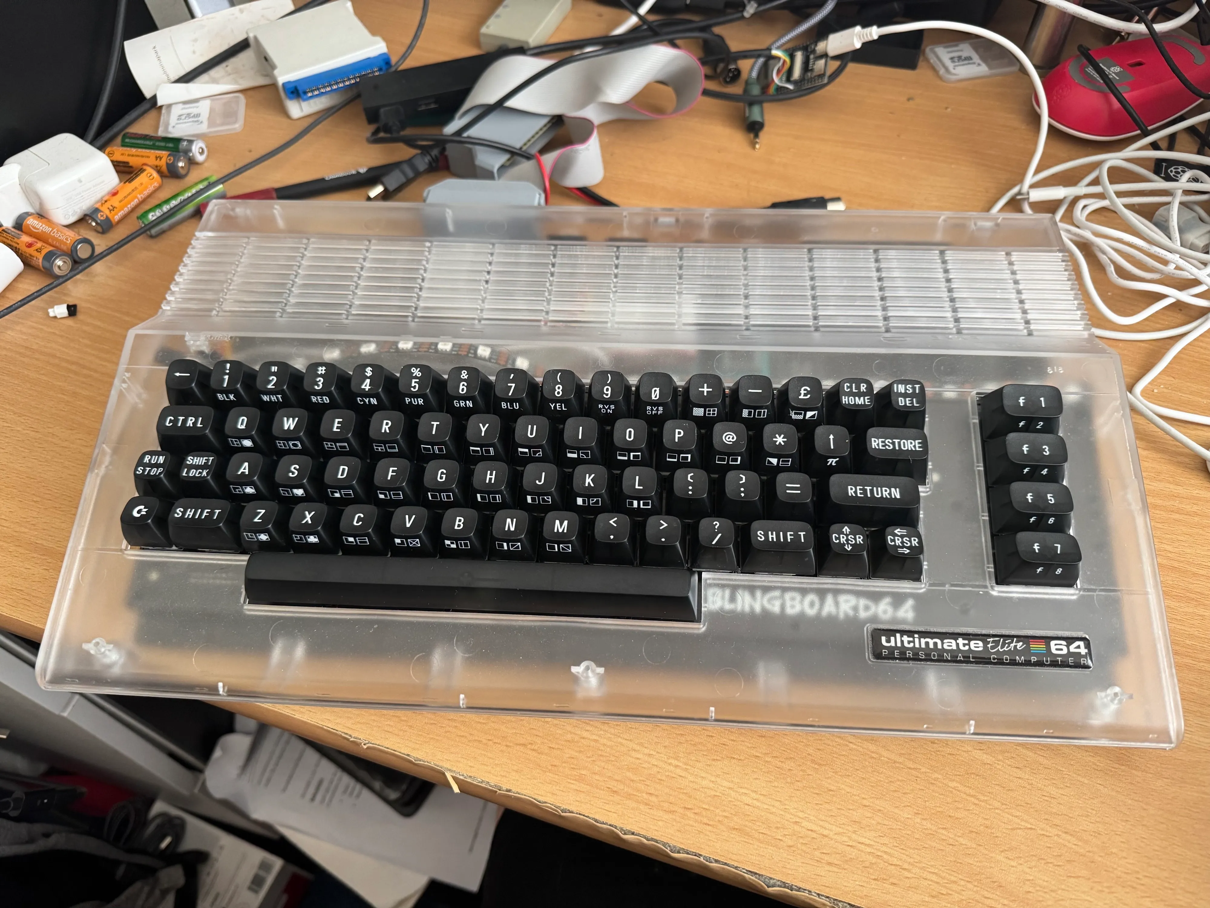 Blingboard64 finally received!

#retro #8bit #commodore #commodore64 #blingboard64
