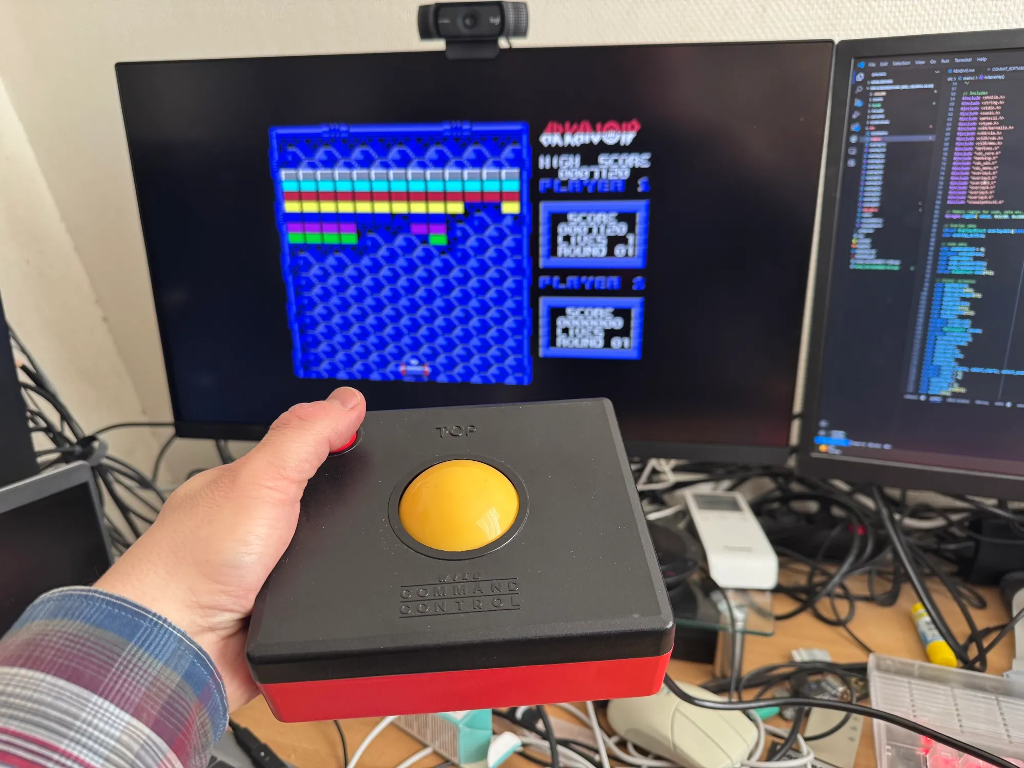 Addition to my Wico joystick collection: a Wico Trackball.

#8bit #retro #commodore #c64 #wico
