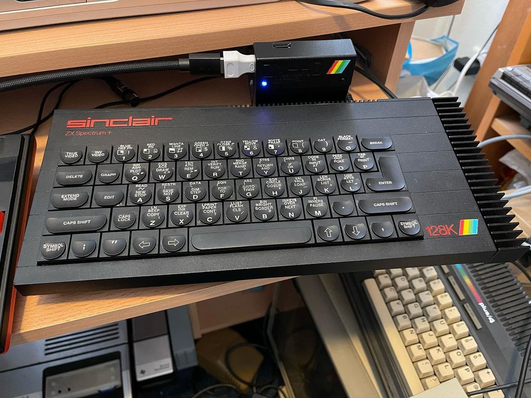 New ZX-HD addition from ByteDelight.com to give my ZX Spectrum 128 HDMI output and ULA Plus colours.
#retro #8bit #zxhd #bytedelight #zxspectrum #zxspectrum128k #sinclair