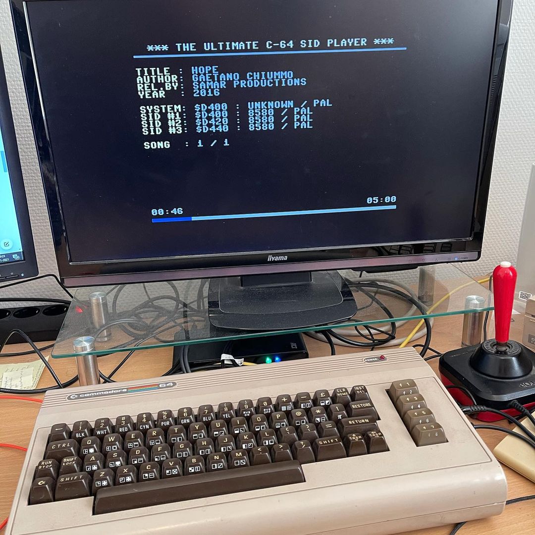 Happy with my 3 SID sound. Finally have all kinks ironed out in my settings of ARM2SID in Ultimate64.
#retro #8bit #ultimate64elite #commodore #c64 #3sid #sidmusic #arm2sid #armsid